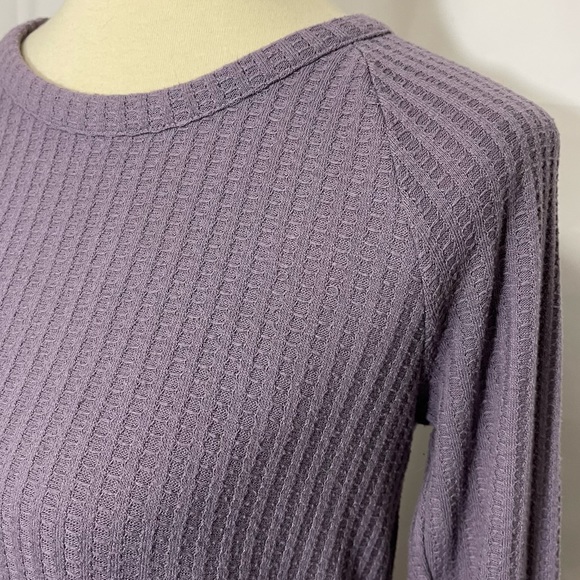 Chaser Waffle Knit Thermal Long Sleeve Top - Picture 10 of 12